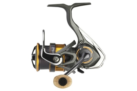 Daiwa Kołowrotek Silvercreek X 22 LT2000S-XH