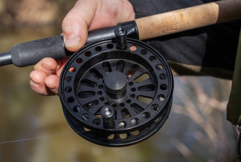 Korum Kołowrotek Centerpin Glide Stealth