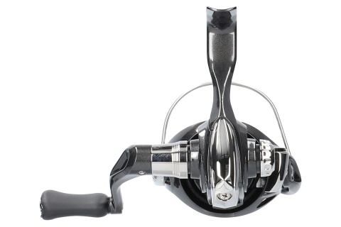Daiwa Kołowrotek 26 Crossfire LT2000